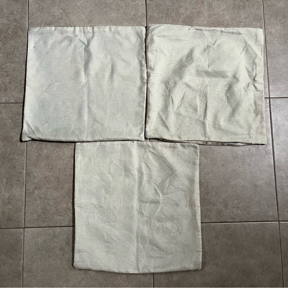 Set Of 3 Halloween Pillow Cases 17”x17” Skulls Skeletons Apothecary - Picture 5 of 5